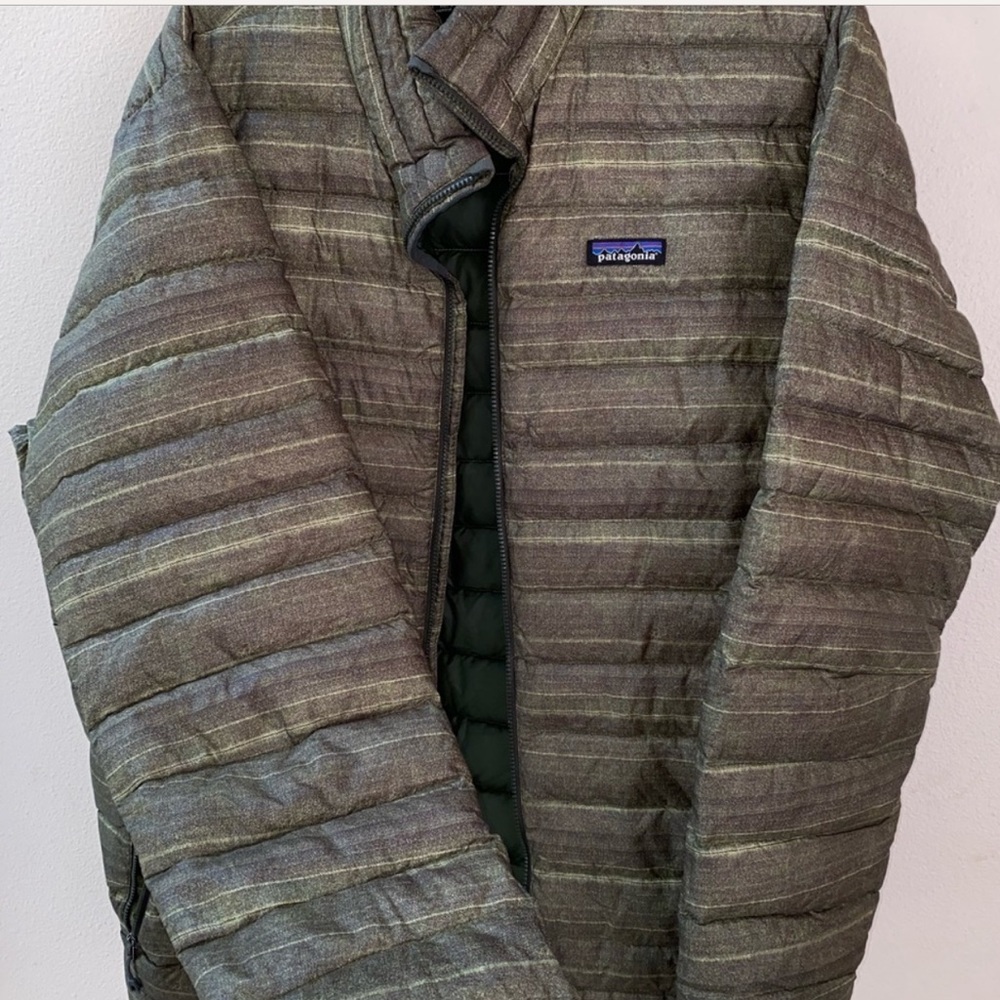 Green Patagonia puffer
